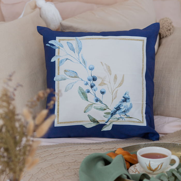 Декоративная наволочка "Блюз" синяя рамка с птицей