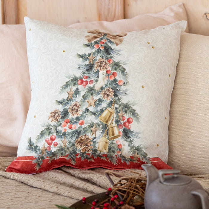 Декоративная наволочка "Рождественская классика" ель, 45х45