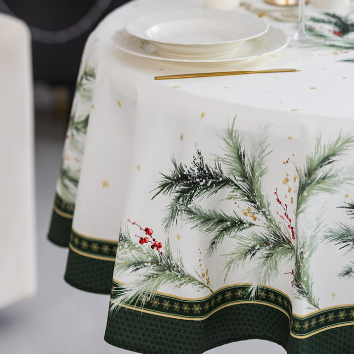 Скатерть овальная 170х220 см "Ветви Рождества"