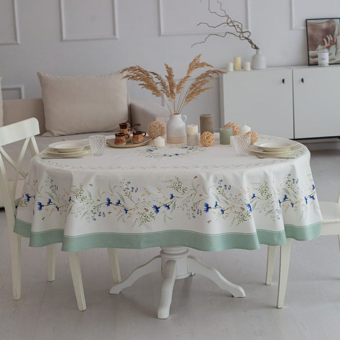 Скатерть овальная 170х255 см "Васильки"