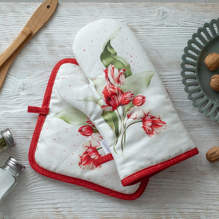 Комплект прихваток "Алые тюльпаны"