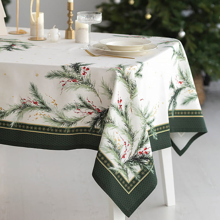 Скатерть 145х145 см "Ветви Рождества"