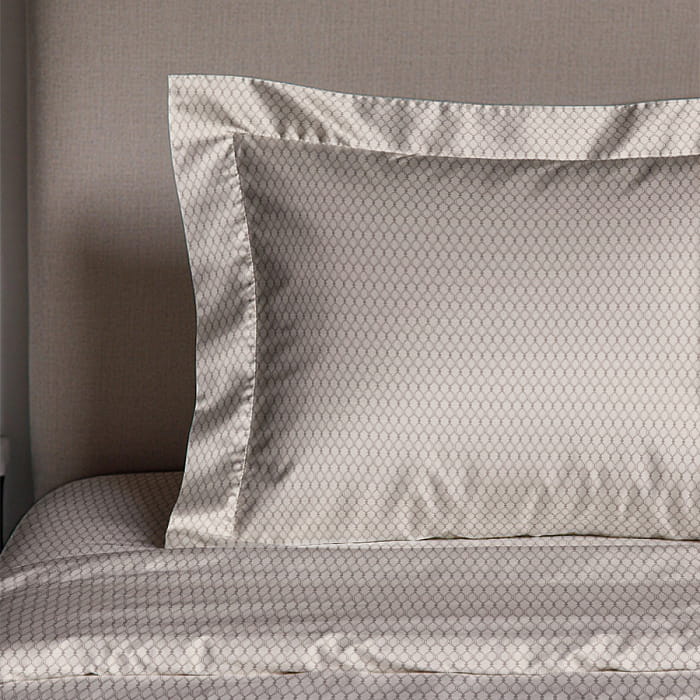 Наволочка 50х70 "Айрис" миндаль