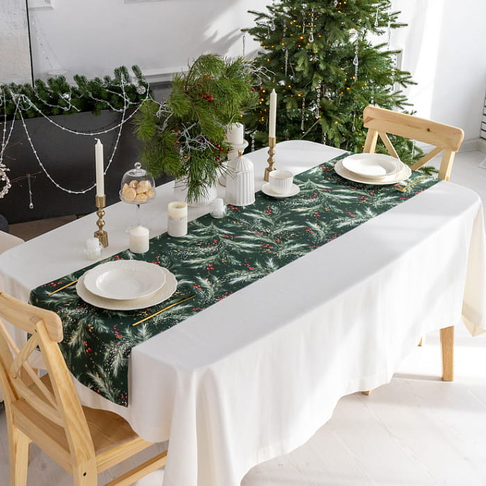 Дорожка 40х180 см "Ветви Рождества на изумрудном"