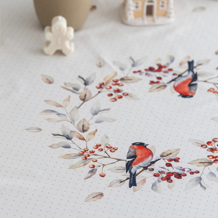 Скатерть овальная 170х250 см "Пернатые истории"