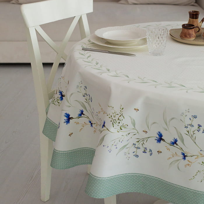 Скатерть овальная 170х255 см "Васильки"