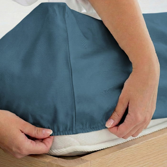 Простыня на резинке 100х200х30 "Малард"