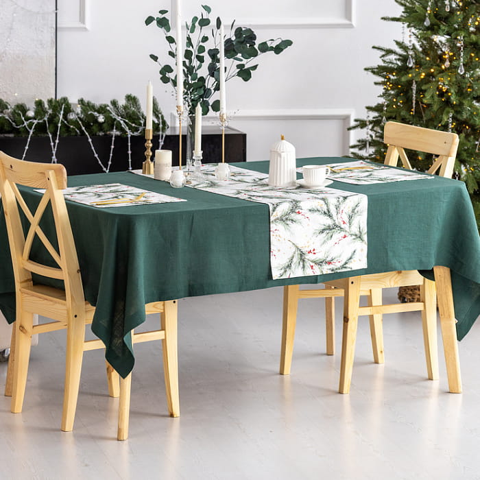 Дорожка 40х180 см "Ветви Рождества на белом"