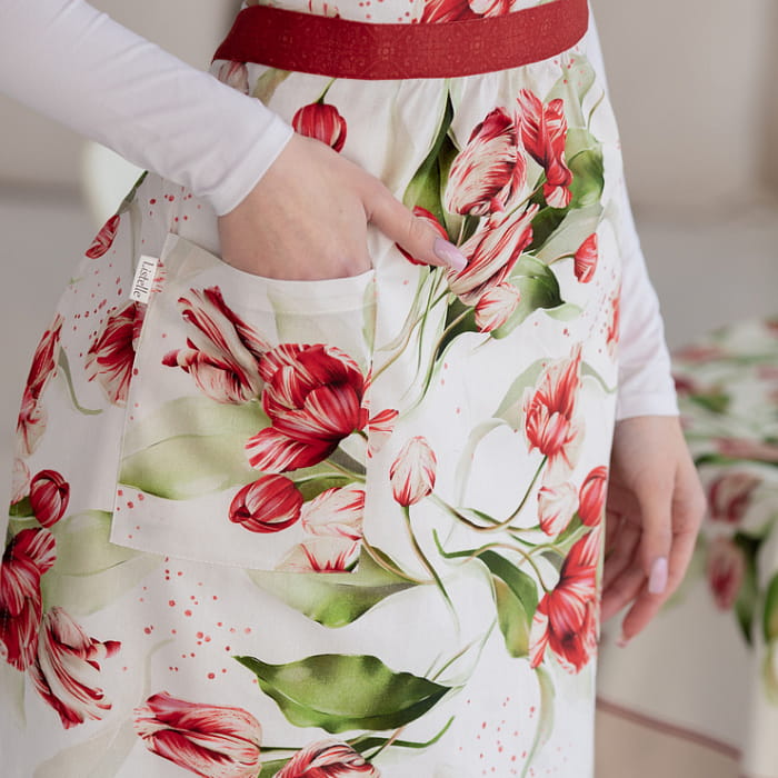 Фартук "Алые тюльпаны" модель Английский