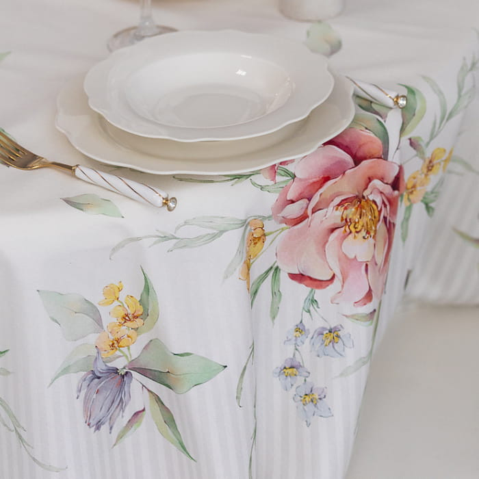 Скатерть овальная 150х205 см "Белла"