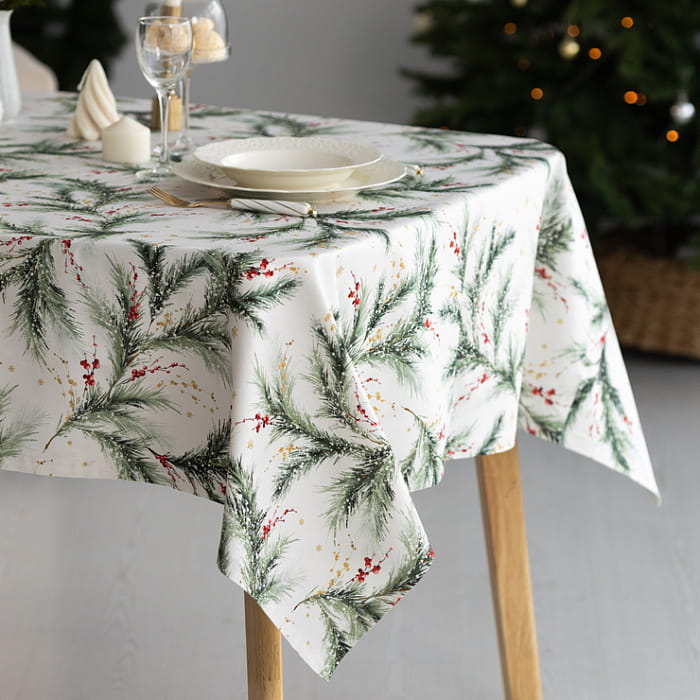 Скатерть 115х165 см "Ветви Рождества"