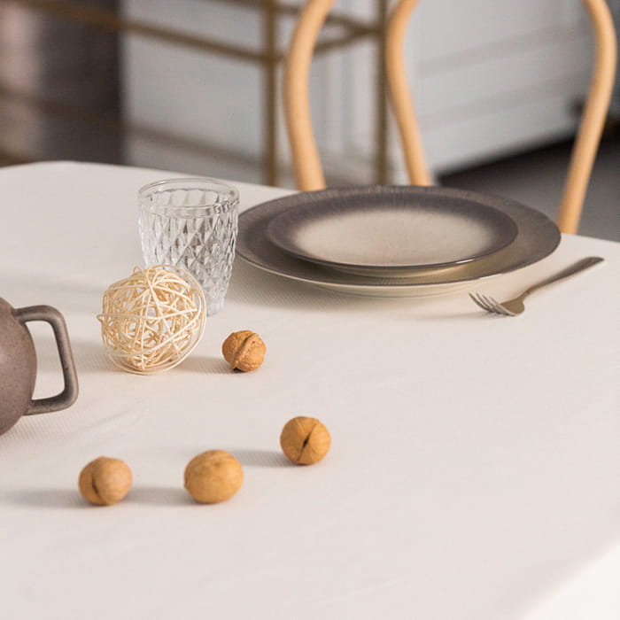 Скатерть 140х250 см "Миледи"