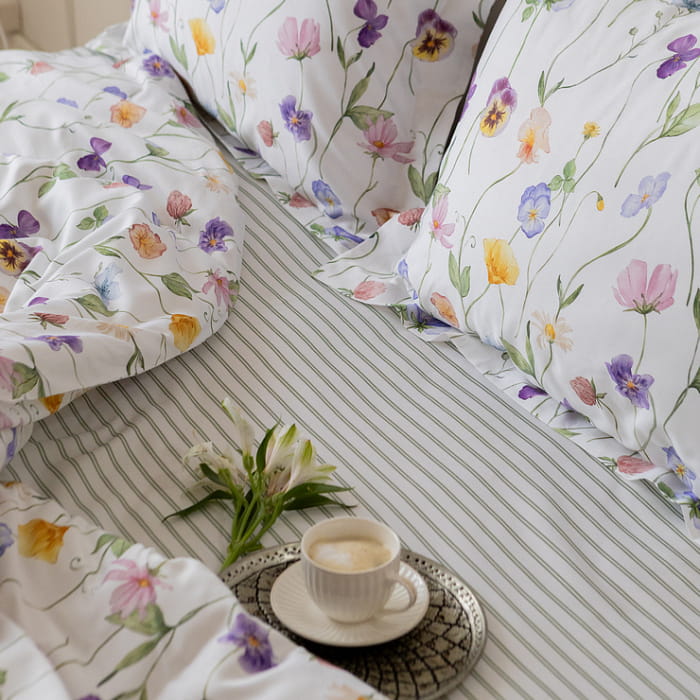 Простыня на резинке 90х200х30 "Майская долина"