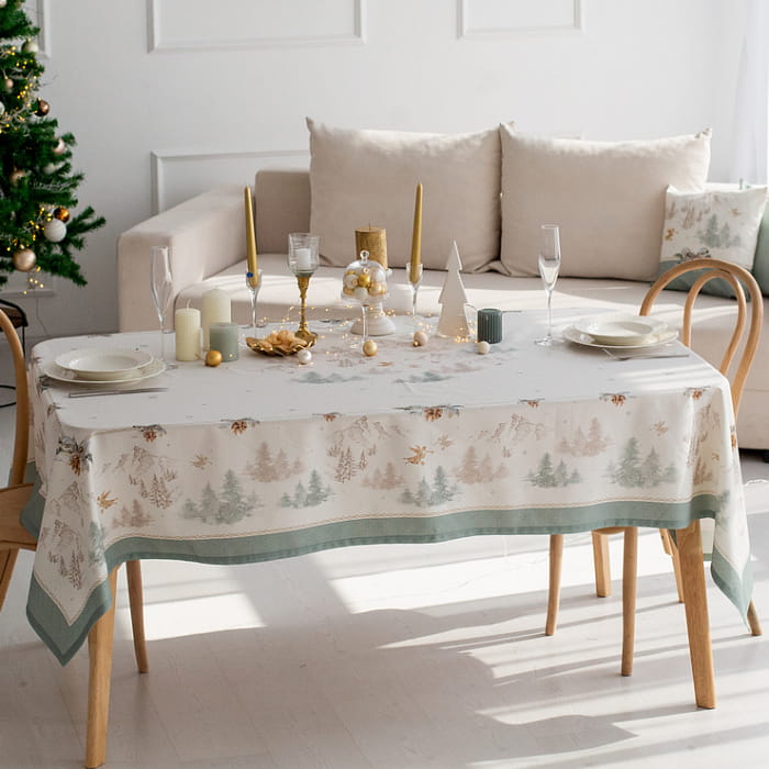 Скатерть 145х145 см "Снежный ангел"