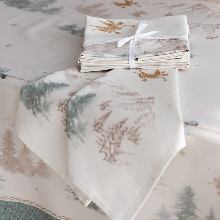 Скатерть 145х145 см "Снежный ангел"