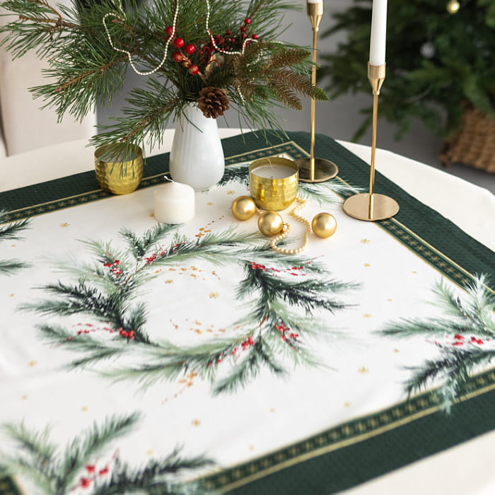 Салфетка-наперон 80х80 см "Ветви Рождества"