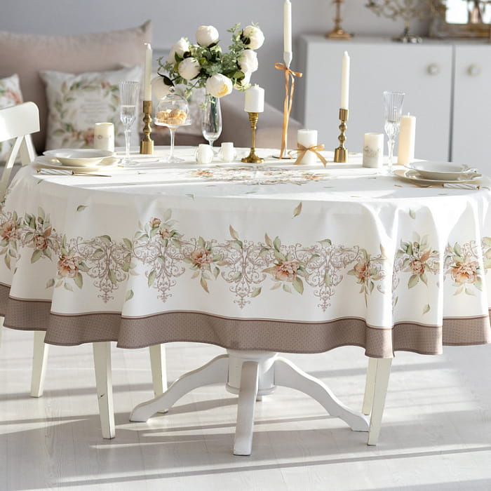 Скатерть овальная 150х200 см "Луиза"