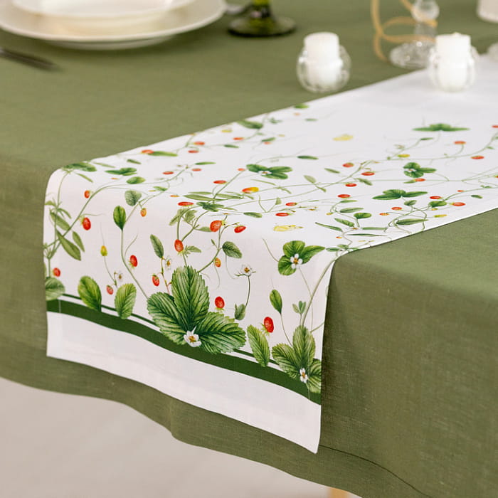 Дорожка 40х145 см "Земляничная поляна " декоративная