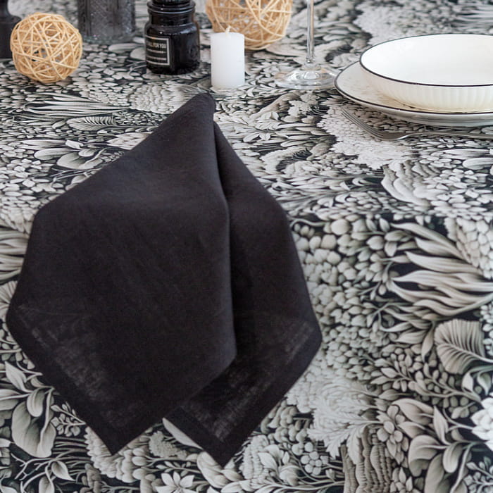 Скатерть 145х145 см "Вивьен"