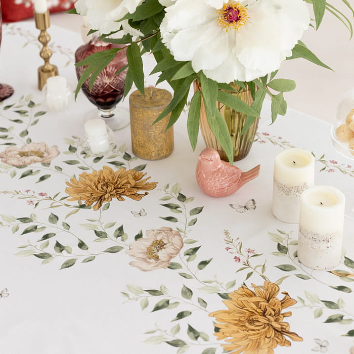 Скатерть 145х220 см "Цветочная симфония"