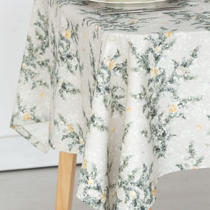 Скатерть 110х145 см "Чарующий лес"