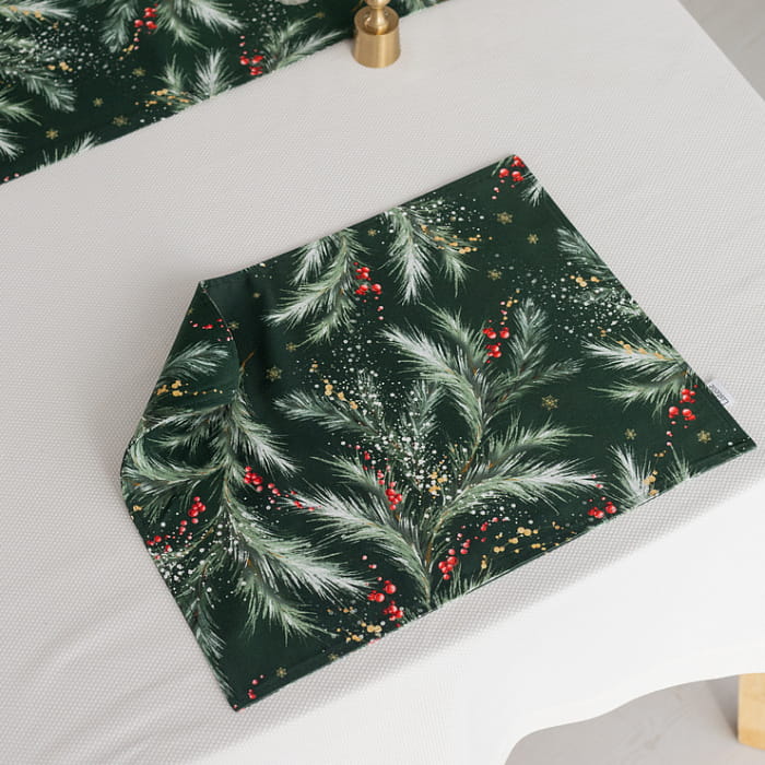 Набор салфеток плейсматов "Ветви Рождества" на изумрудном
