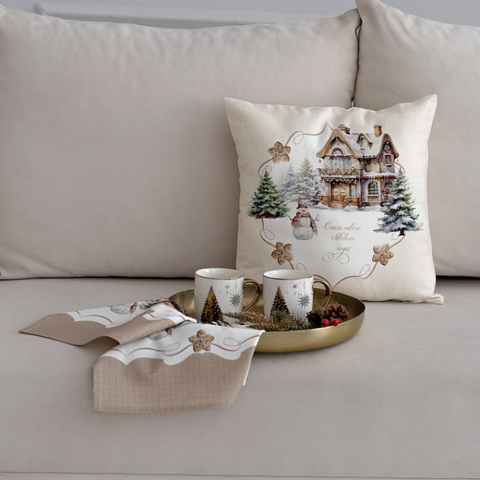 Декоративная наволочка "Пряничный домик с надписью"