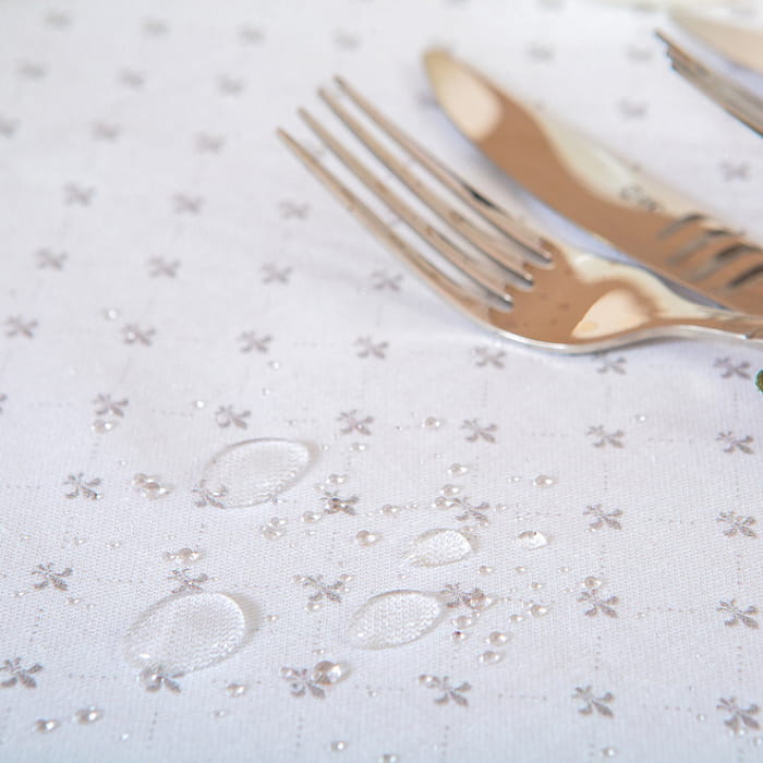 Скатерть овальная 165х250 см  "Чистые пруды"