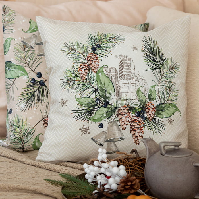 Декоративная наволочка "Хвойный этюд" венок с подарками