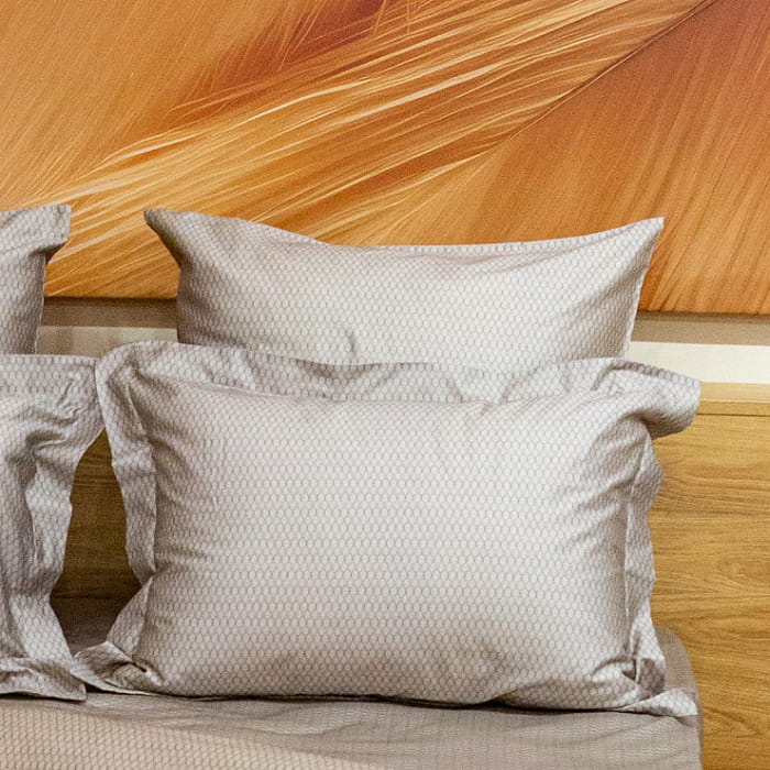 Наволочка 50х70 "Айрис" миндаль