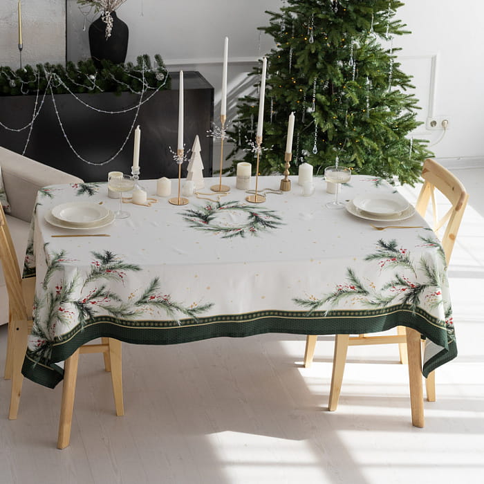 Скатерть 145х145 см "Ветви Рождества"