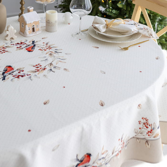 Скатерть овальная 170х250 см "Пернатые истории"