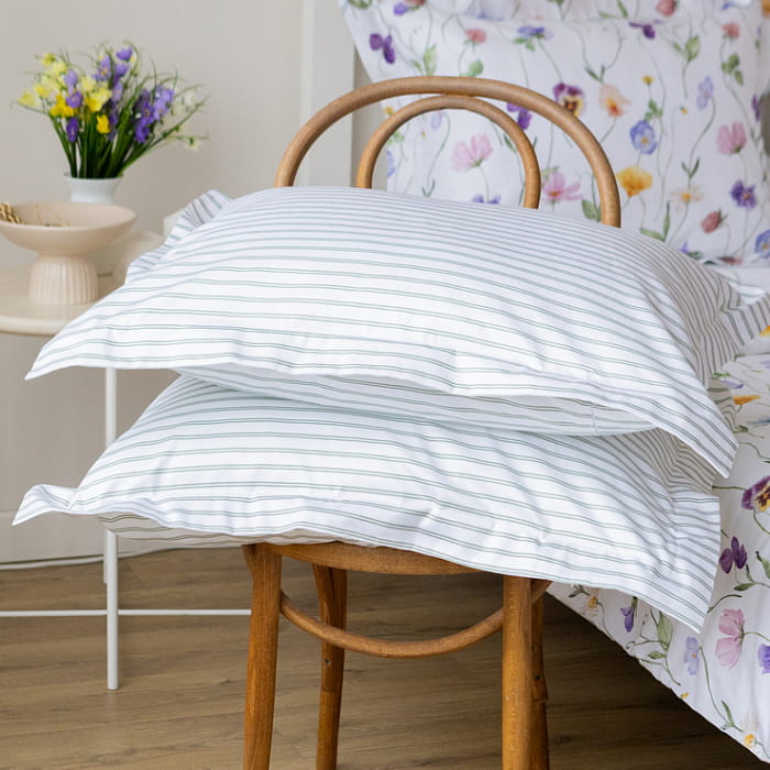 Наволочка 50х70 "Майская долина полоска"