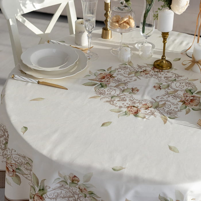Скатерть овальная 170х250 см "Луиза"
