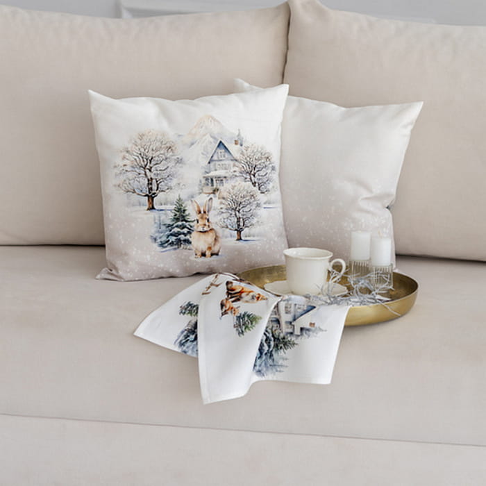 Декоративная наволочка "Морозное утро зайчик"