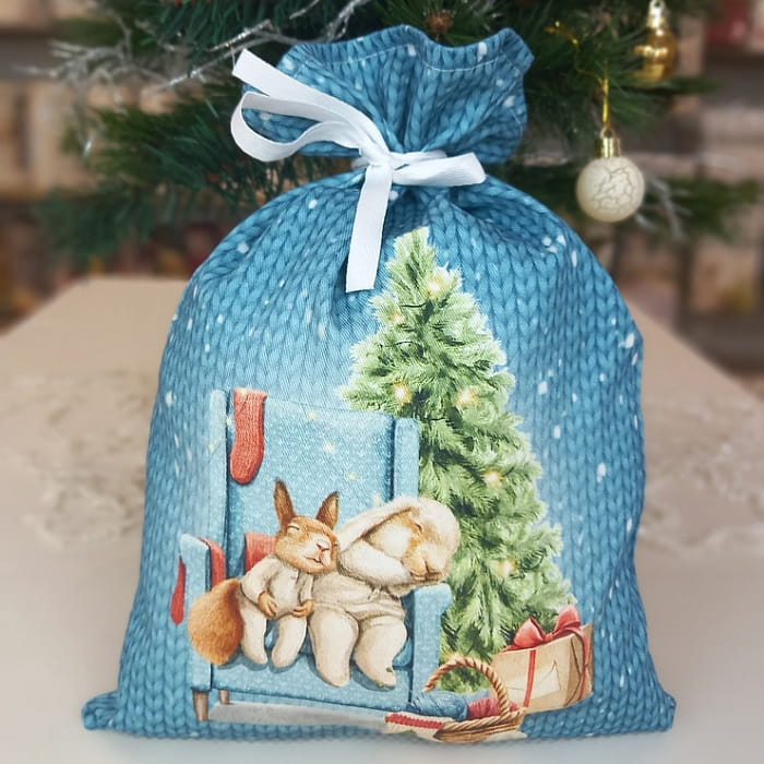 Декоративный мешок "Новогодняя шкатулка усталые зверушки" 24х32 см