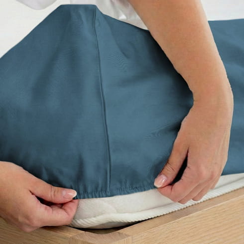 Простыня на резинке 200х200х35 "Малард"