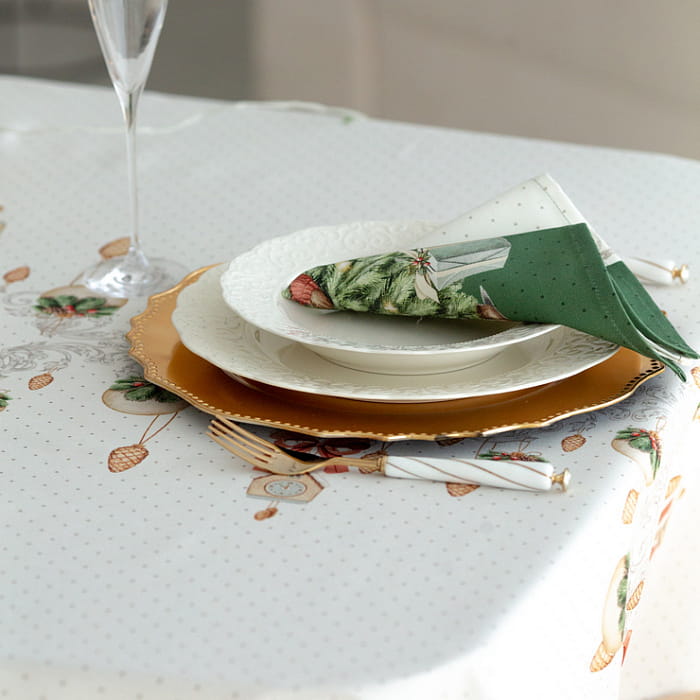 Скатерть 145х180 см "Новогодняя шкатулка"