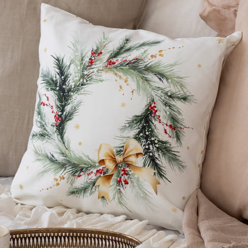 Декоративная наволочка "Ветви Рождества венок"