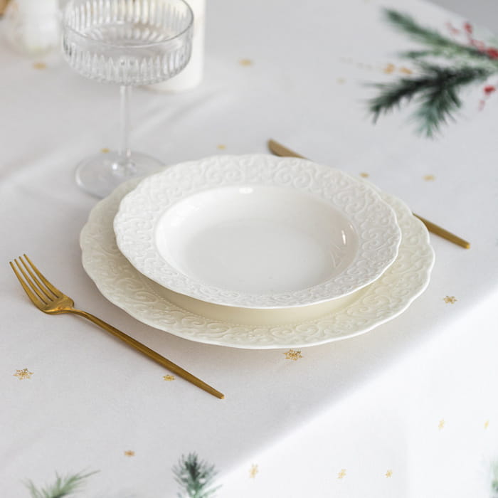 Скатерть 145х255 см "Ветви Рождества"