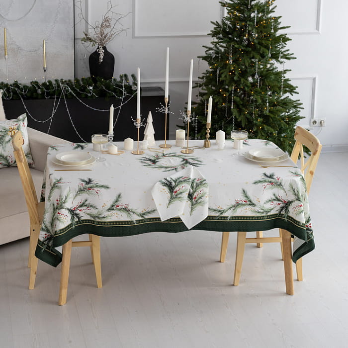 Скатерть 145х145 см "Ветви Рождества"