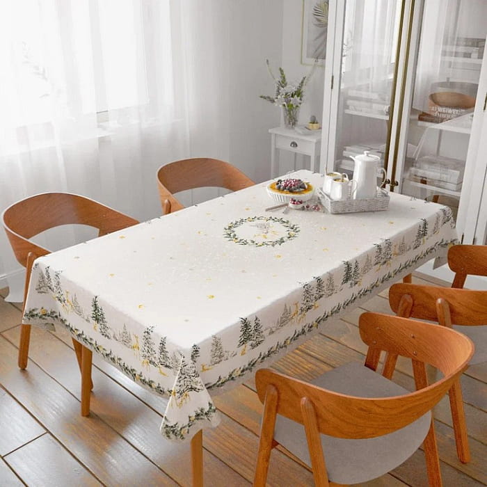 Скатерть 165х260 см "Чарующий лес"