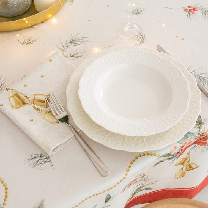 Скатерть 165х260 см "Рождественская классика"