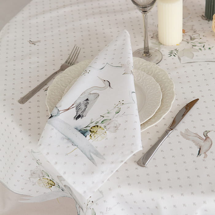 Скатерть овальная 165х250 см  "Чистые пруды"