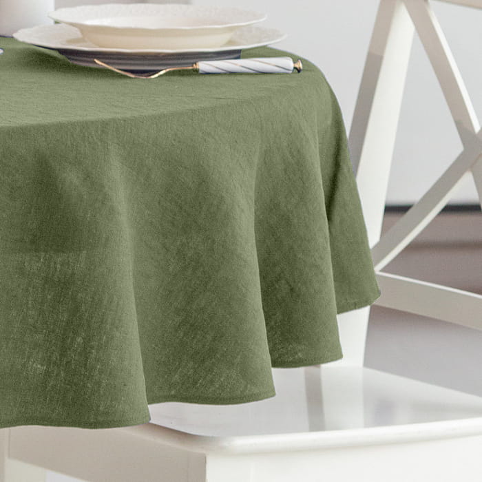 Скатерть овальная 145х200 см "Еловая зелень"