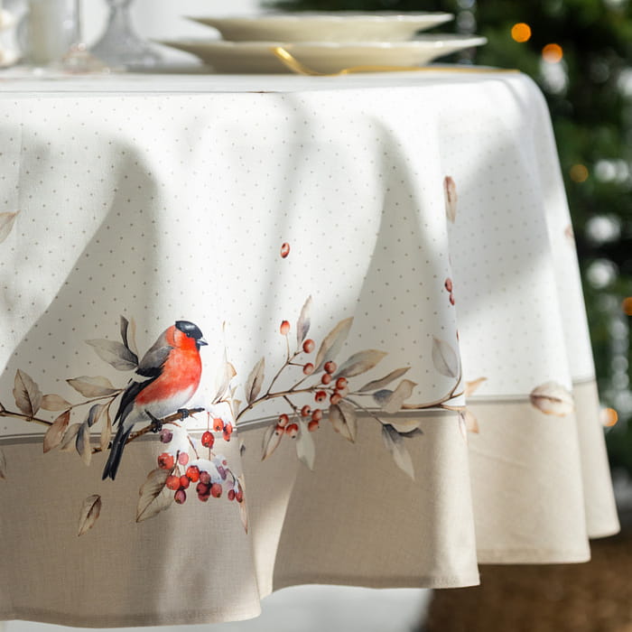 Скатерть овальная 140х170 см "Пернатые истории"