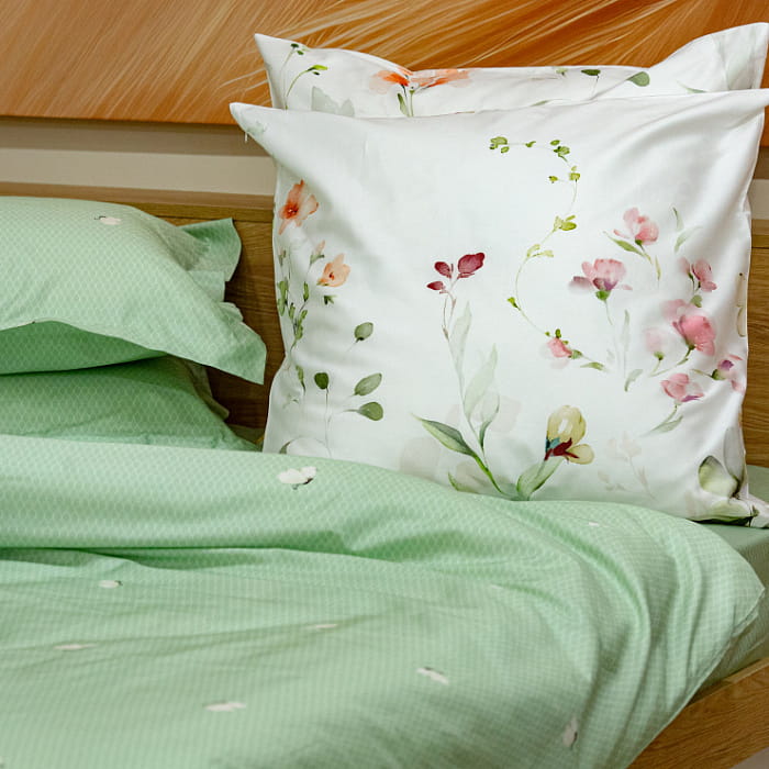 Наволочка 70х70 "Николетта" розовый букет