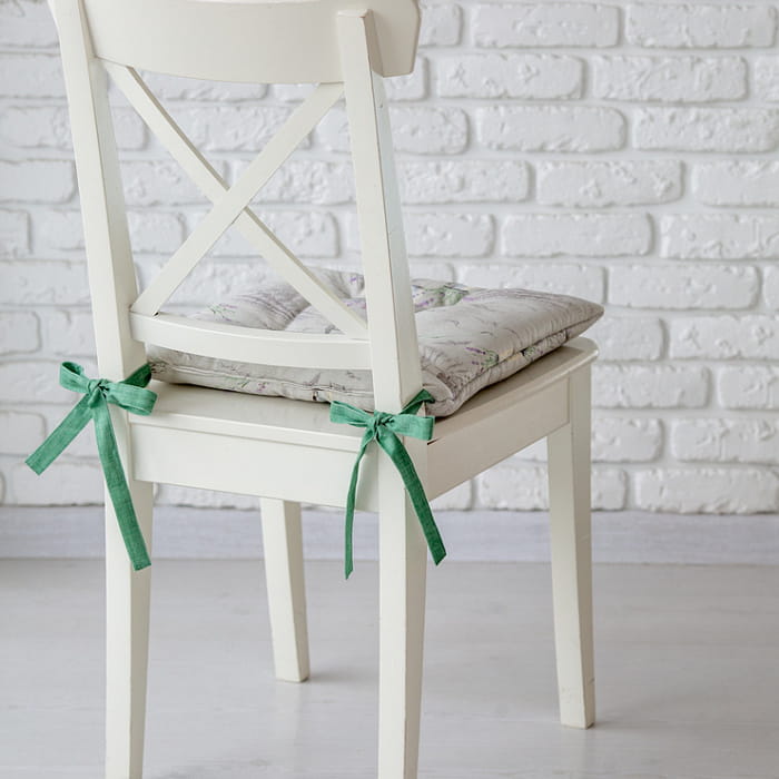 Подушка на стул "Лавандовое лето"