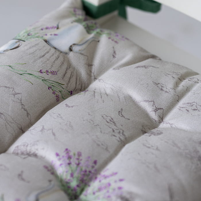 Подушка на стул "Лавандовое лето"