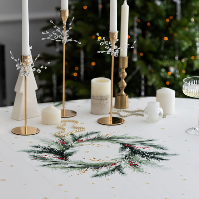 Скатерть овальная 170х220 см "Ветви Рождества"